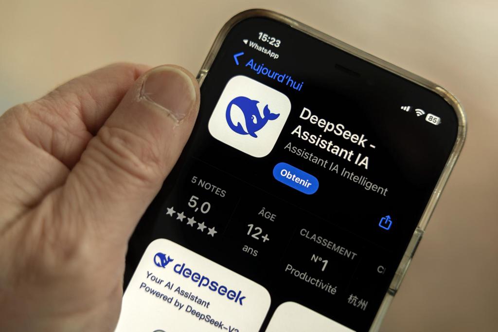 El fundador de DeepSeek señala al acceso a computación como la mayor brecha China-EEUU en IA