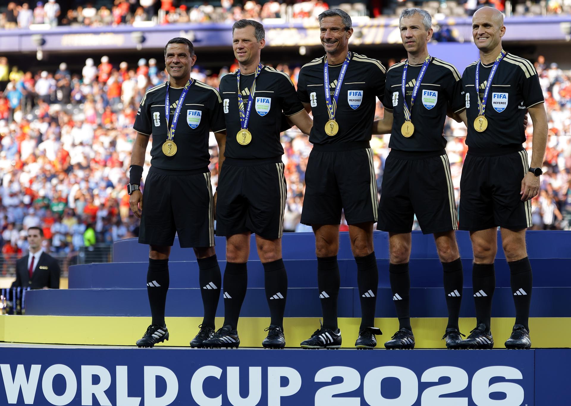 De las rojas a Almirón e Hincapié al mayor juego efectivo: así fue arbitraje del Mundial