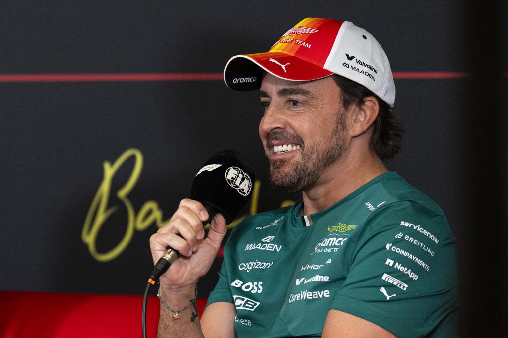 Alonso cumple 45 en una interminable segunda juventud y sin aclarar su futuro