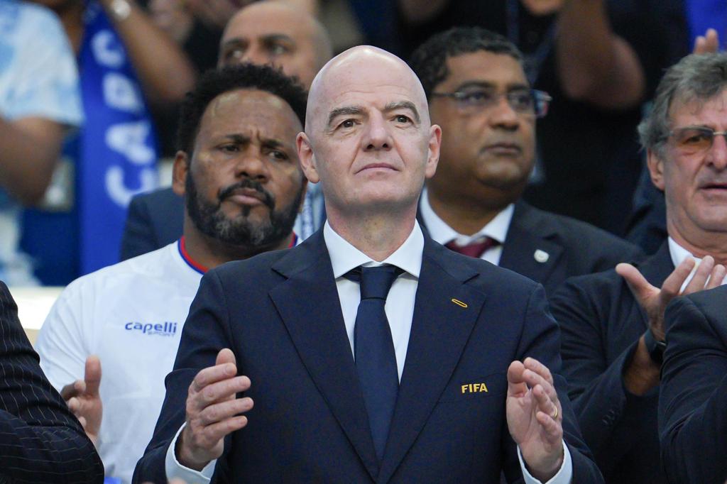Infantino responde a las críticas: «Cero incidentes, cero hostilidad, cero violencia»