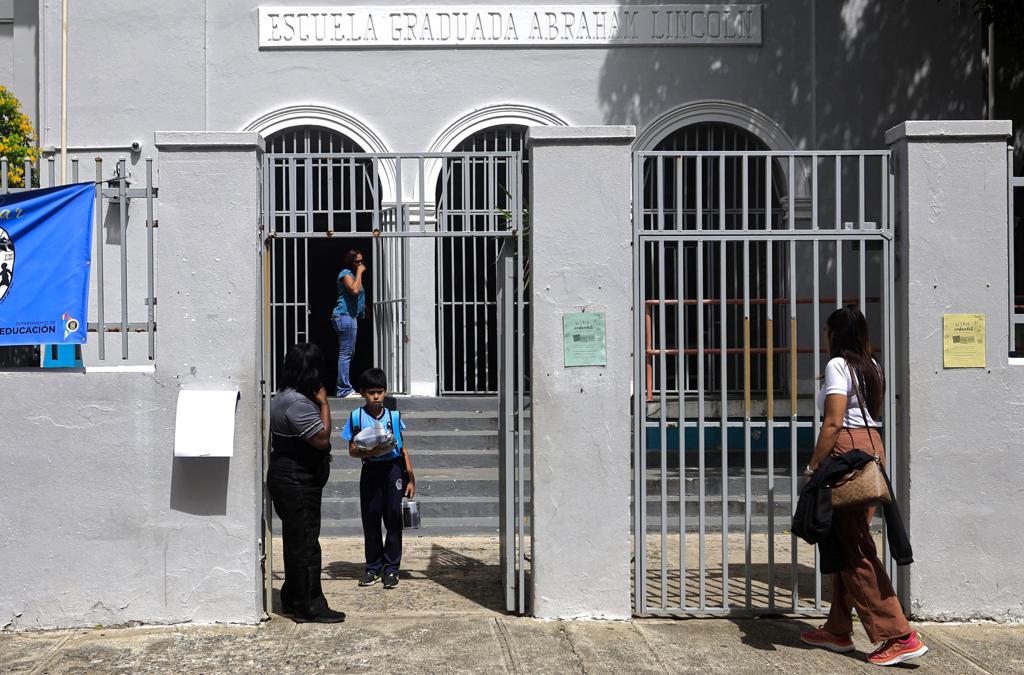 Gobierno invita a estudiantes a participar del Reto de Lectura de Verano de Estados Unidos