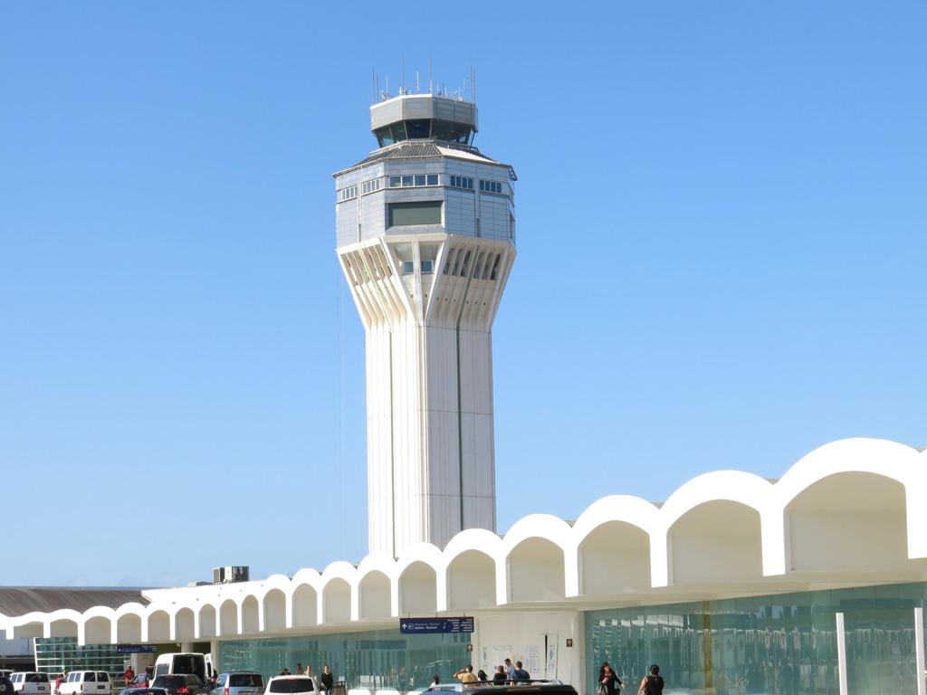 Más de 15 vuelos cancelados en el aeropuerto de Puerto Rico por clima adverso en EE.UU.