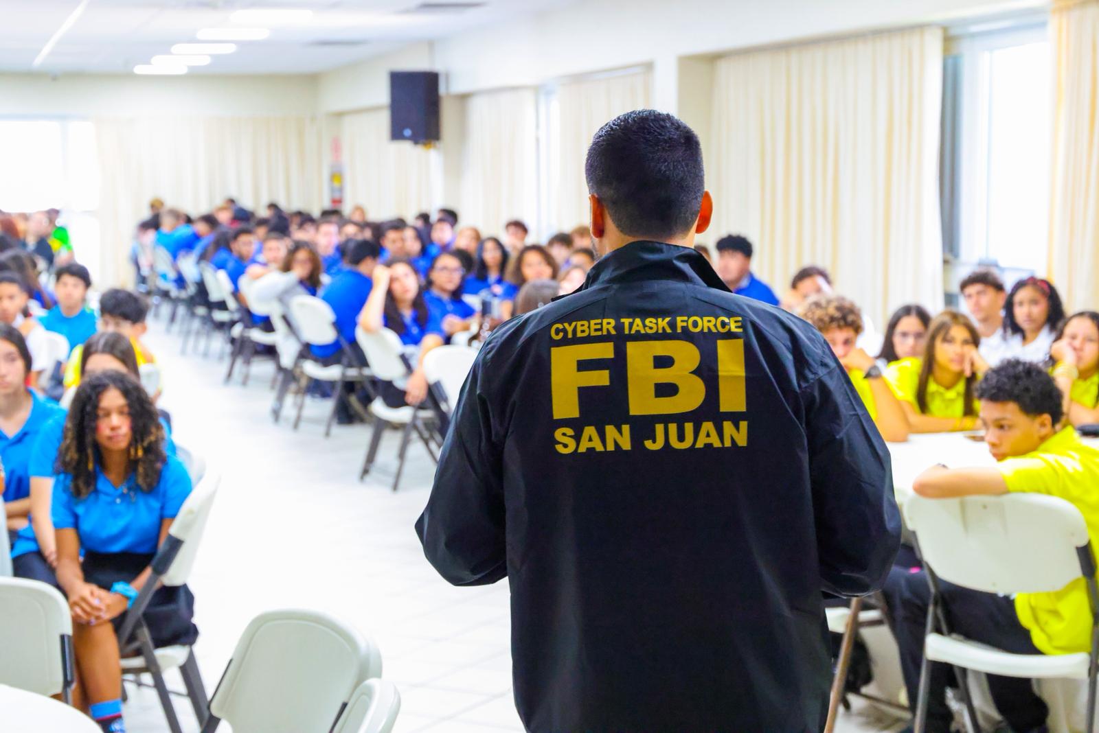 Educación y la Asamblea Legislativa unen fuerzas para orientar a jóvenes sobre riesgos en la red
