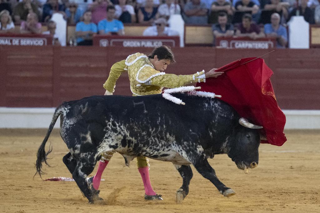 Morante, Manzanares y Roca no defraudan y salen a hombros en Almagro