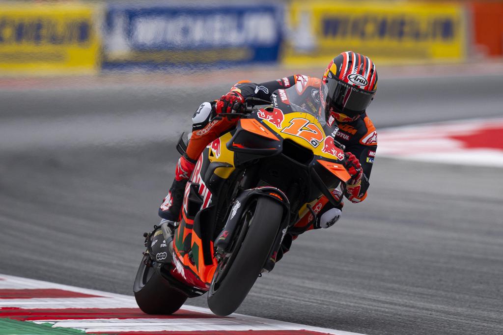 Maverick Viñales será baja en Silverstone, sustituido por Pol Espargaró