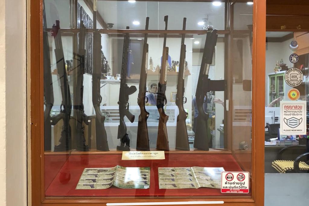 Licencias accesibles, armerías y mercado negro: el fácil acceso a las armas en Tailandia