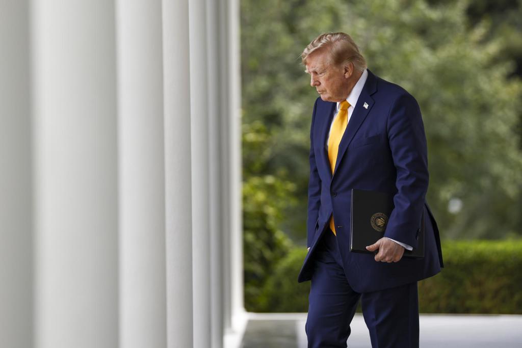 Trump acusa a Canadá de querer «llevar a la quiebra» a empresas de EE.UU.