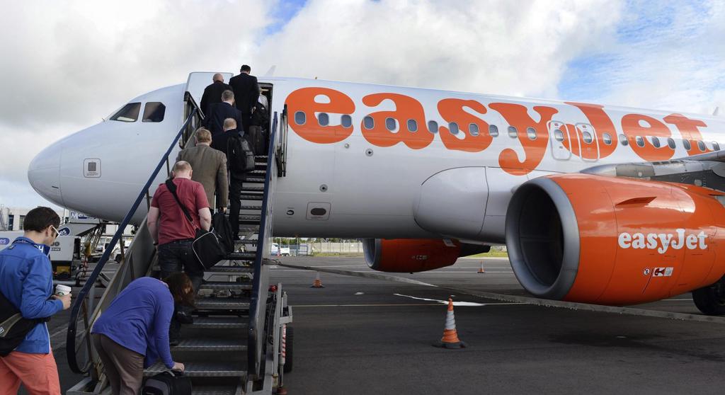 Apollo comprará Easyjet por 6.600 millones de euros al retirarse Castlelake de la puja