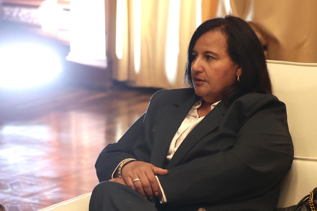 Llega a Venezuela la opositora Dinorah Figuera para continuar el diálogo con el chavismo