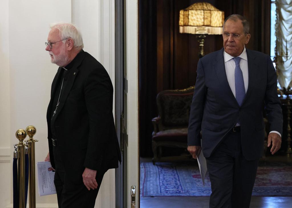 Emisario del Vaticano a Lavrov: «Hablemos claro, la guerra debe terminar»