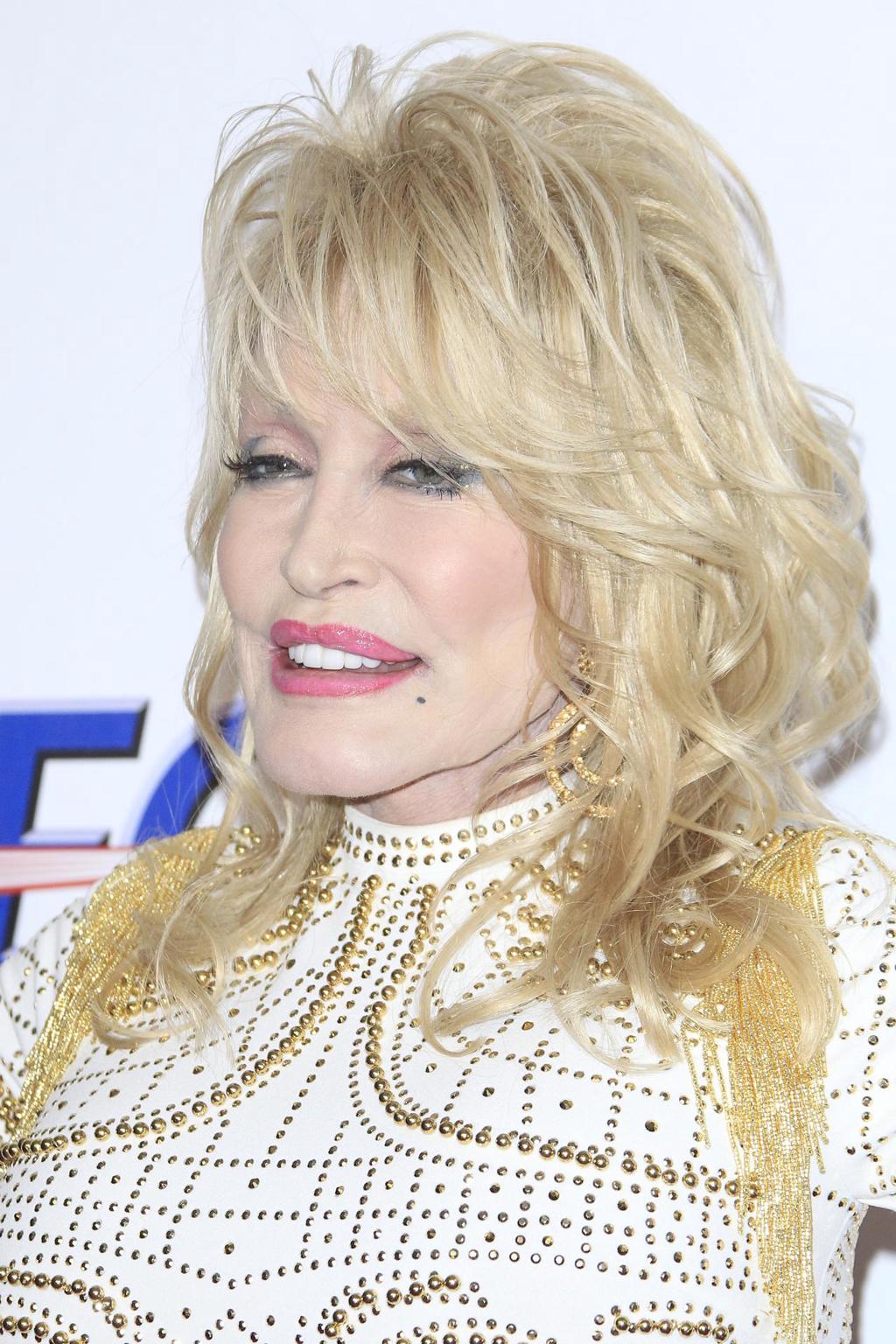 Trump lamenta la muerte de Dolly Parton y decreta luto en su honor: «El mundo te quiere»
