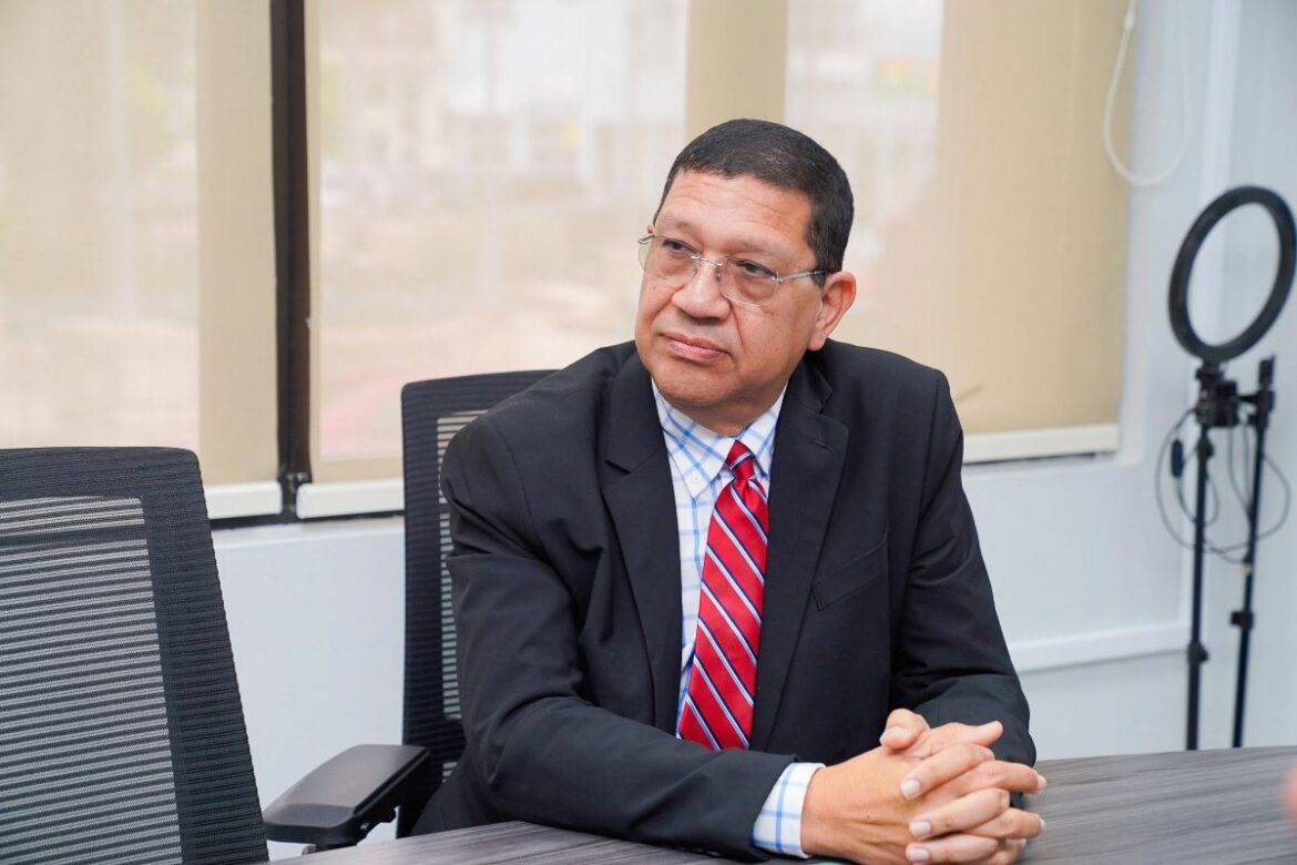 Carlos Santiago