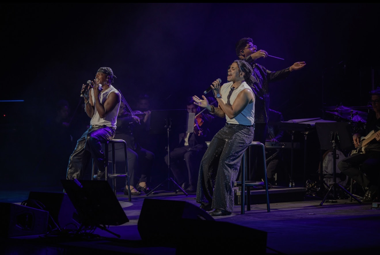 Brillante presentación de la Orquesta Filarmónica en tributo a Michael Jackson