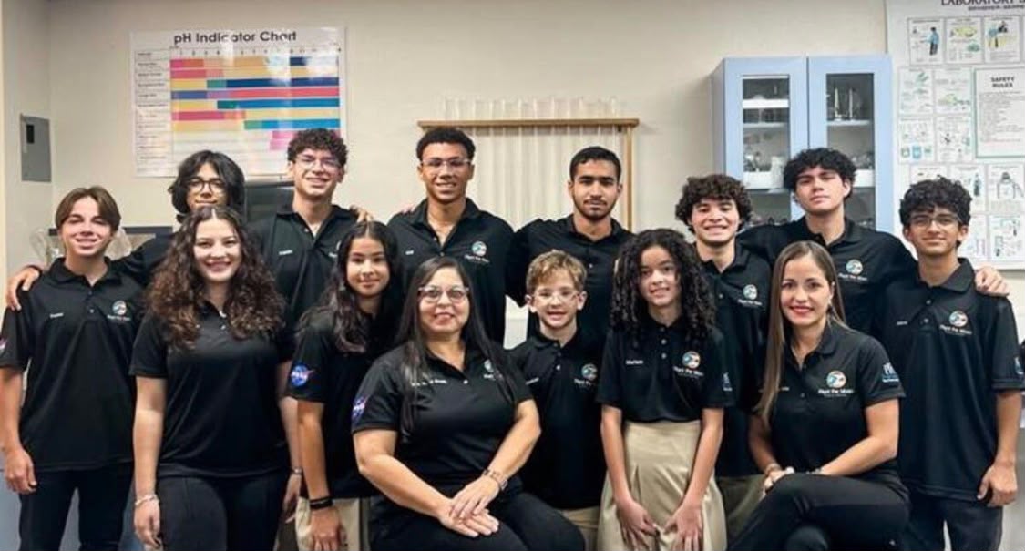 Estudiantes del RUM ganan competencia para desarrollar tecnología lunar