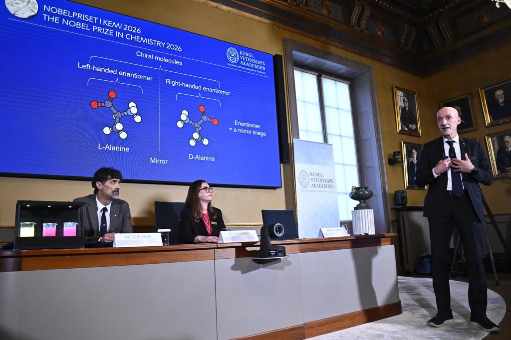 ¿Qué es la homoquiralidad que ha protagonizado el Nobel de Química?