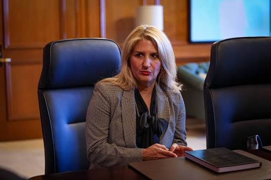 Aseguradoras en el ojo de la Comisionada de Seguros por tardanzas en credencialización de médicos
